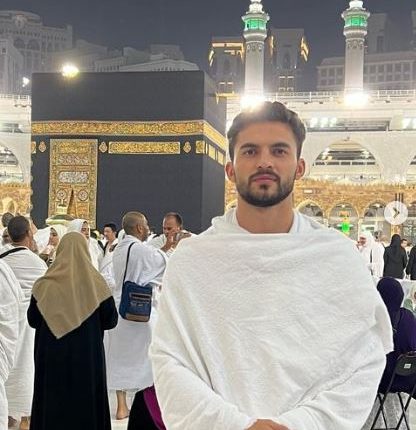 Trabzonsporlu Defans Oyuncusu Hüseyin Türkmen Umre Yaptı