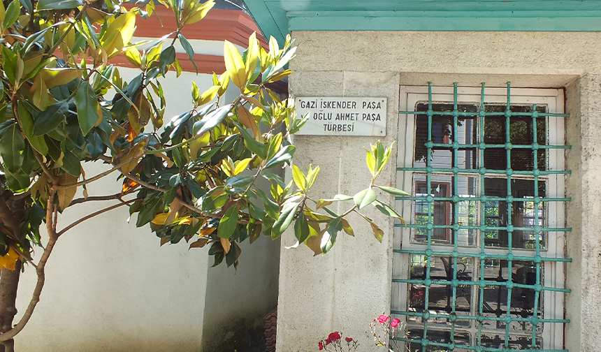 gazi-iskender-paşa-türbesi