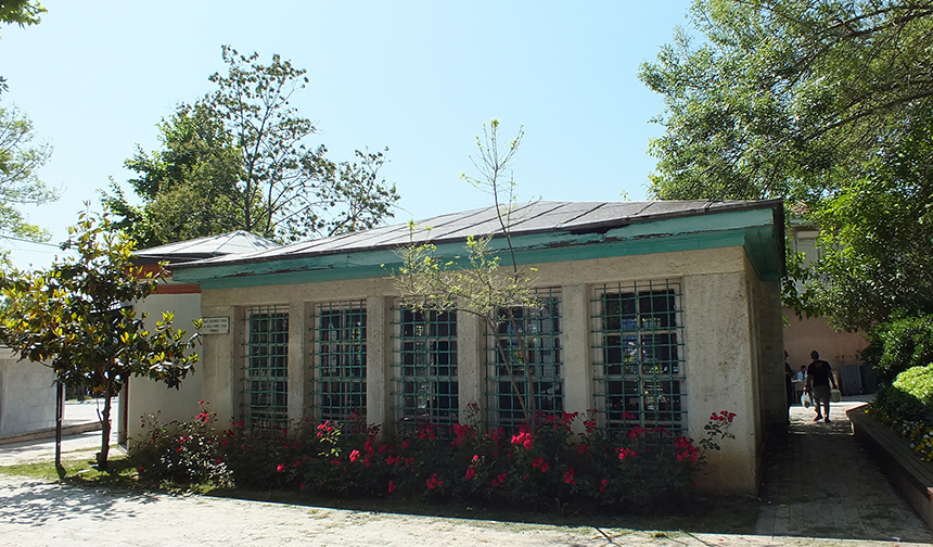 Kanlıca-İskender-Paşa-Camii-behçesi