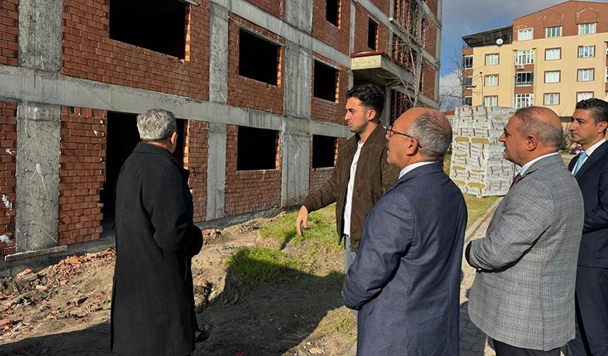 Balıkesir Kız Yurdu 22