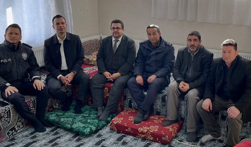 Mum Dibini Işıtır 11-1